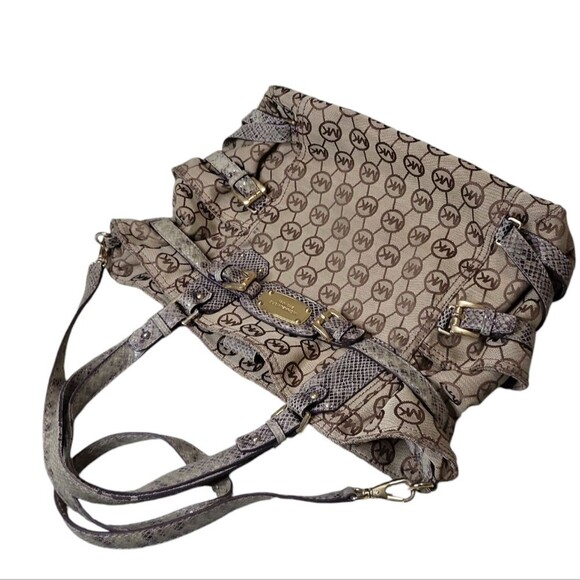 EUC Michael Kors Large N/s Gansevoort Tote Bag MK Monogram Jacquard 38H1XGVT3Q - Picture 1 of 16